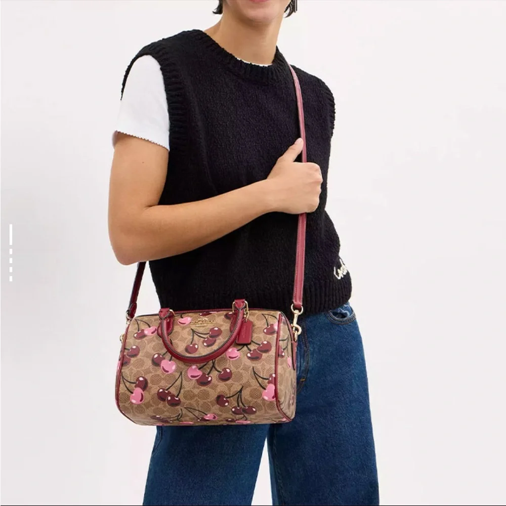 NWT！COACH ROWAN SATCHEL BAG IN SIGNATURE CANVAS WITH CHERRY PRINT（COACH CY692）